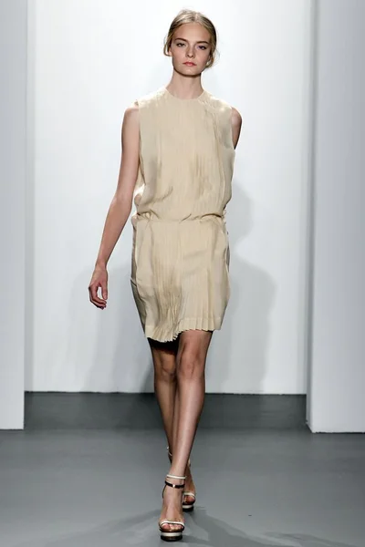 Look 6